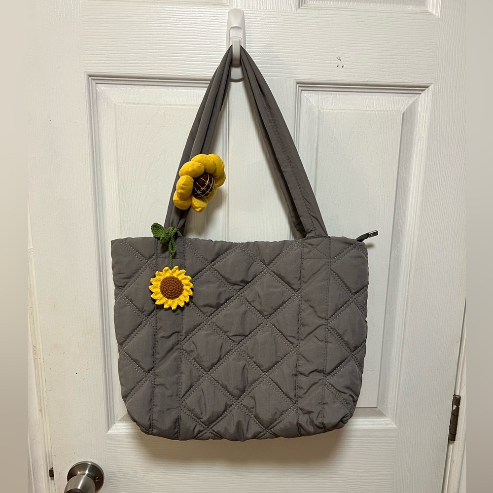Tote bag. Grey . New . Shoulder bag